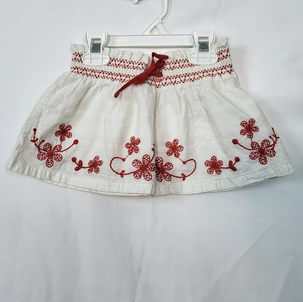 Baby Gap Toddler Girl White Red Floral Embroidered‎ Boho Skirt 12-18 Mo Vintage